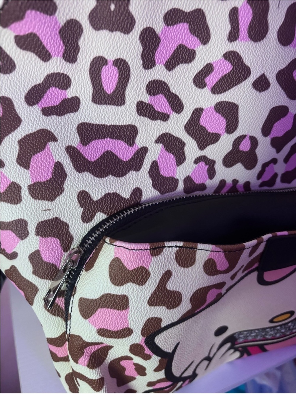 Hello Kitty Pink Leopard Print Backpack - Picture 3 of 3